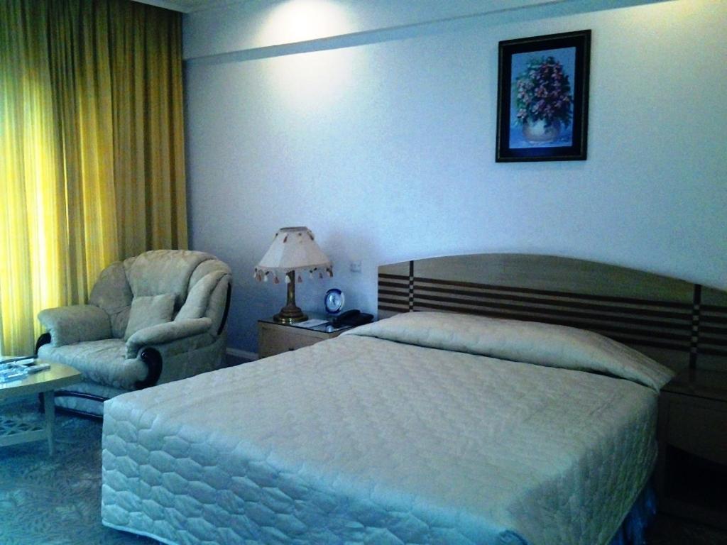 Hotel Washington Дака Екстериор снимка