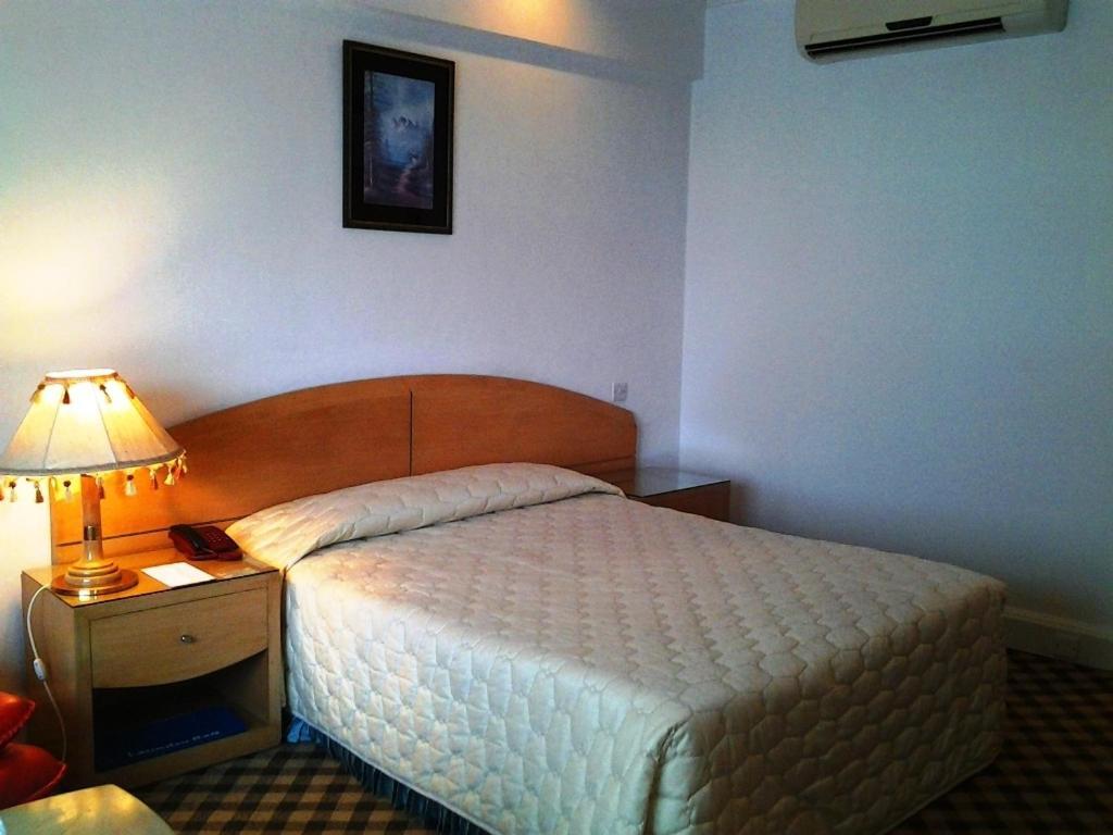 Hotel Washington Дака Екстериор снимка